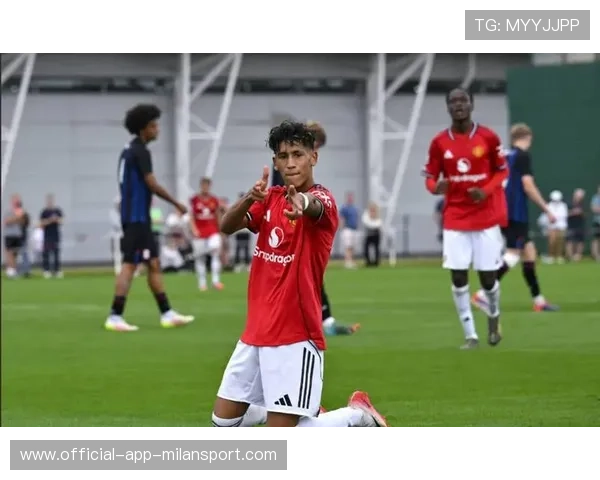 曼联青训新星继续发光，球队进入新阶段